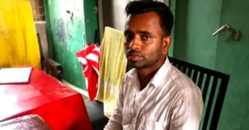 শিক্ষার্থীর মাথায় বরফজমা বোতলের আঘাত: শিক্ষক গ্রেপ্তার
