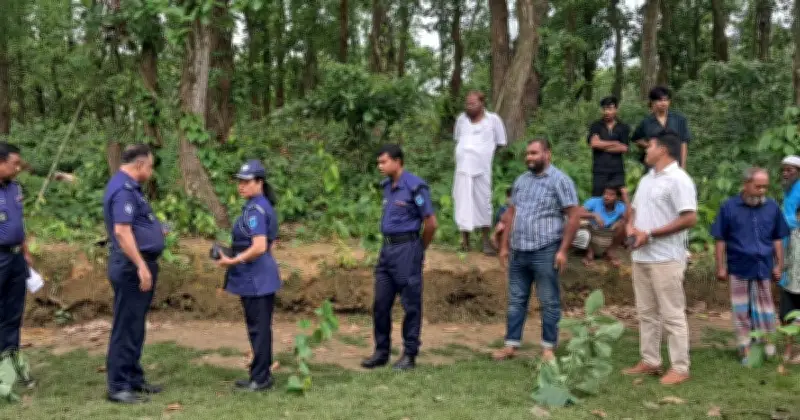 শ্রীপুরে অটোরিকশা চালকের গলা কাটা লাশ উদ্ধার, ছুরি ও ওড়না মিলেছে