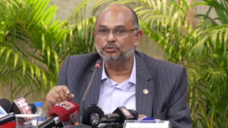 অর্থ উপদেষ্টা: কাউকে সন্তুষ্ট করতে অপ্রয়োজনীয় প্রকল্প নয়