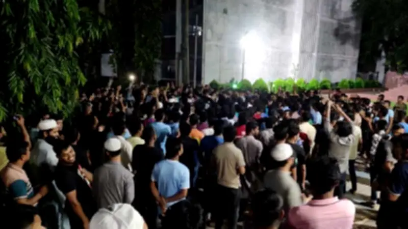 ডুয়েটে নতুন ভিসি নিয়োগ প্রত্যাখ্যান, শিক্ষার্থীদের বিক্ষোভ