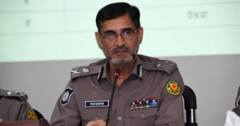 ডিএমপির ভারপ্রাপ্ত কমিশনার মো. সরওয়ার অবসরে, দায়িত্ব নজরুল ইসলামের কাছে হস্তান্তর