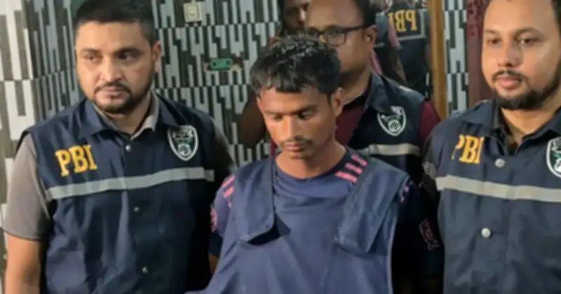 ফেনীতে নির্মাণাধীন ভবনে প্রবাসীর স্ত্রী হত্যা: রাজমিস্ত্রি গ্রেপ্তার, স্বর্ণালংকার লুটের স্বীকারোক্তি