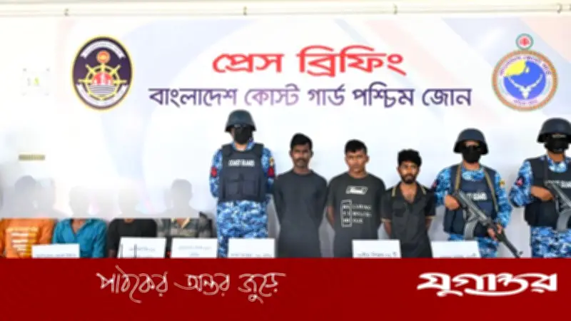 সুন্দরবনে অপারেশন ম্যানগ্রোভ শিল্ড: অস্ত্রসহ আটক ৩ বনদস্যু