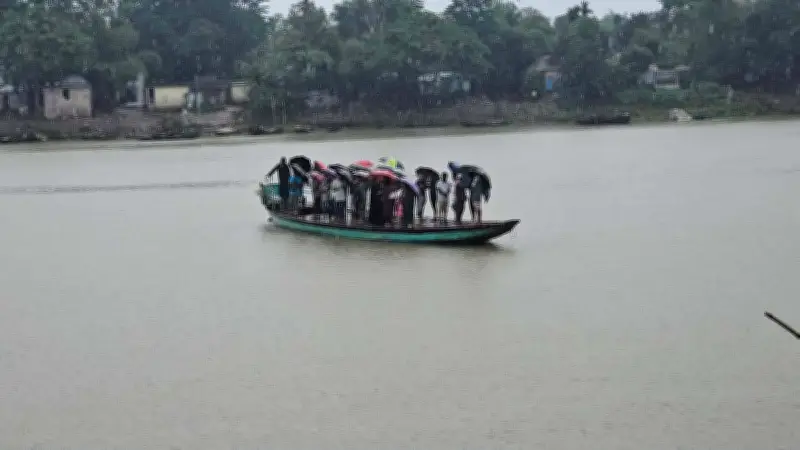 সুনামগঞ্জে ভারী বৃষ্টি ও উজানের ঢলে নদীর পানি বাড়ছে, কৃষকদের দুশ্চিন্তা বেড়েছে