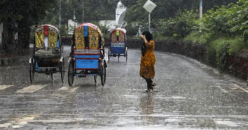 দেশে বাড়ছে বৃষ্টিপাত, তিন বিভাগে ভারি বর্ষণের আশঙ্কা