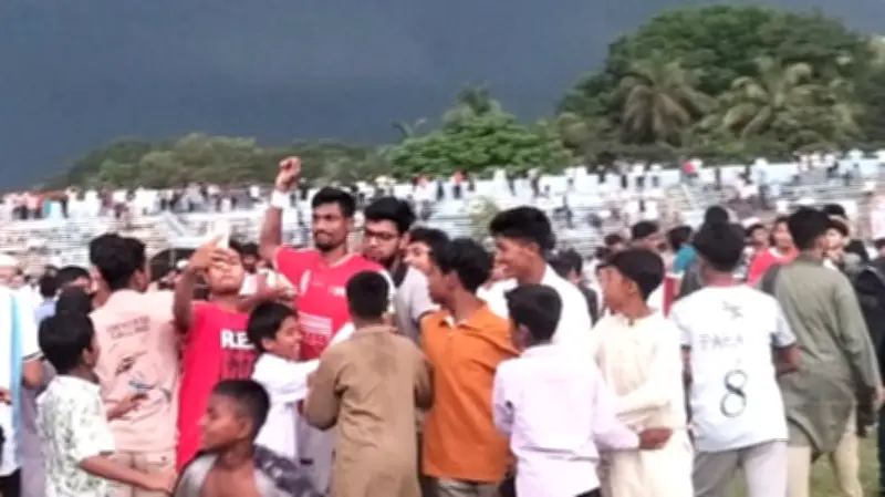 বসুন্ধরা কিংসের ষষ্ঠ শিরোপা জয়, আবাহনীকে হারিয়ে শীর্ষে