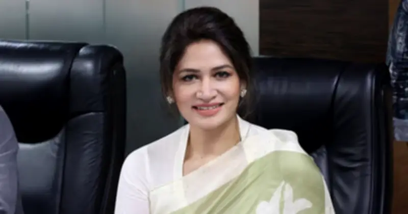 ৯ বার ওমরাহ ও একবার হজ করেছেন রুবাবা দৌলা