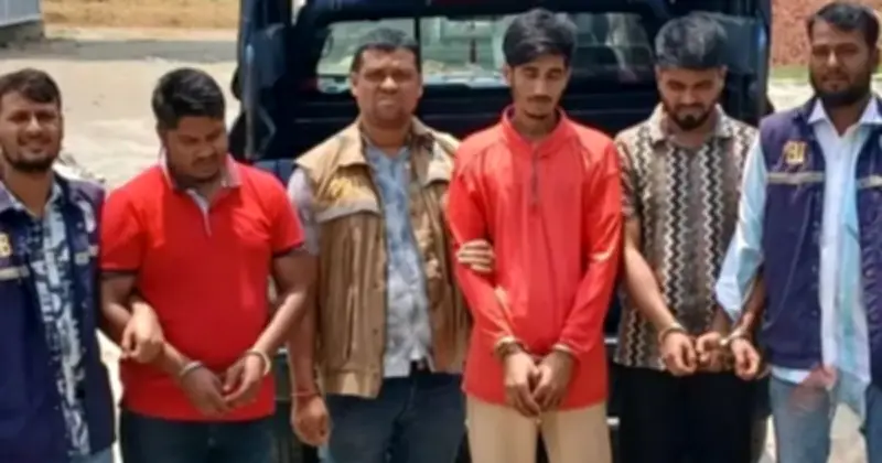 গৌরীপুরে চোরাই মোটরসাইকেল উদ্ধার, ছাত্রদল নেতাসহ তিনজন গ্রেপ্তার
