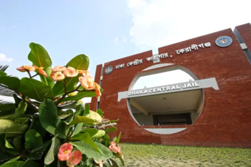 মানবিকতার জয়: ক্যানসার আক্রান্ত বন্দী জামিন পেলেন দুই জেলার তত্ত্বাবধায়কের উদ্যোগে