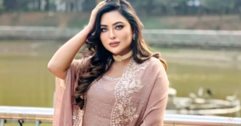 বিএফডিসিতে চিত্রনায়িকা তানহার আইফোন চুরি, নিরাপত্তা নিয়ে প্রশ্ন