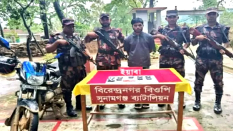 সীমান্তে ইয়াবাসহ আটক কারবারি, থাইল্যান্ডে বাস-ট্রেন সংঘর্ষে ৮ নিহত