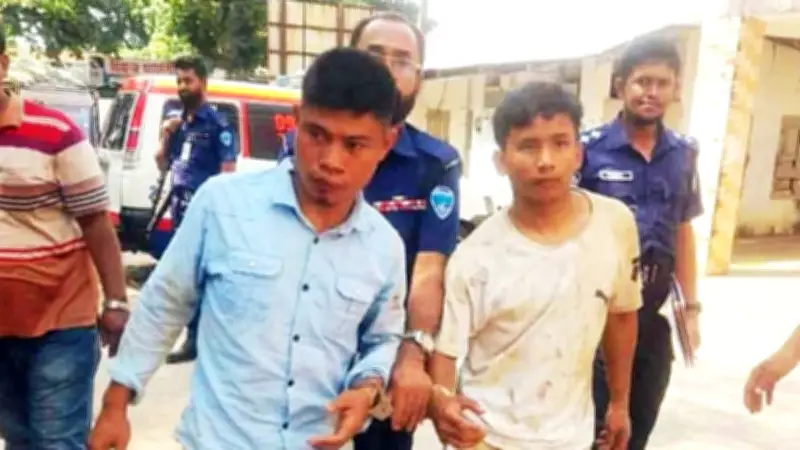 খাগড়াছড়িতে অস্ত্রসহ তিন ইউপিডিএফ সদস্য আটক