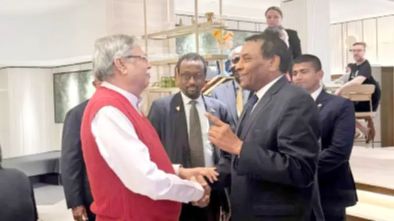 লন্ডনে সাক্ষাৎ সংকটে ধৈর্য্য-বিচক্ষণতার জন্য রাষ্ট্রপতিকে সুদানের প্রধানমন্ত্রীর সাধুবাদ