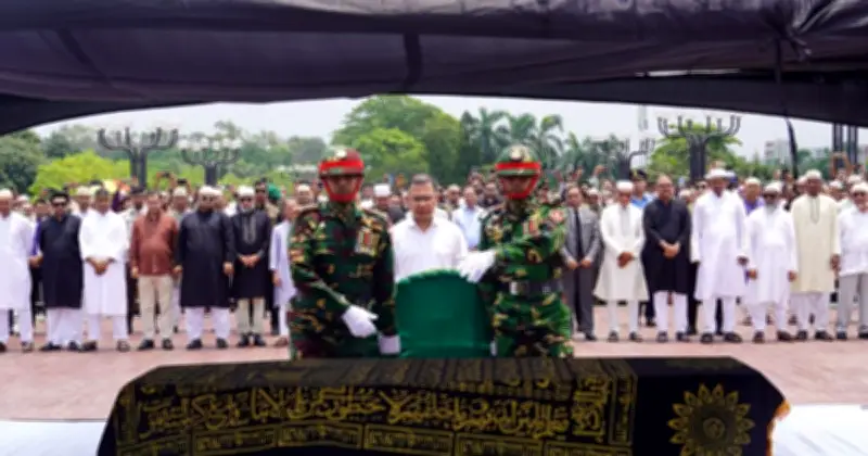 প্রধানমন্ত্রী তারেক রহমানের সাবেক প্রতিমন্ত্রীর জানাজায় অংশগ্রহণ