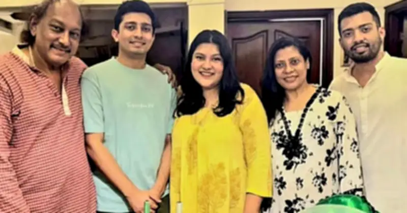 ভারতে চিকিৎসাধীন অবস্থায় মারা গেলেন অভিনেত্রী কারিনা কায়সার