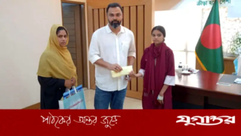 আহত কাবাডি খেলোয়াড়কে আর্থিক সহায়তা দিলেন ক্রীড়া প্রতিমন্ত্রী