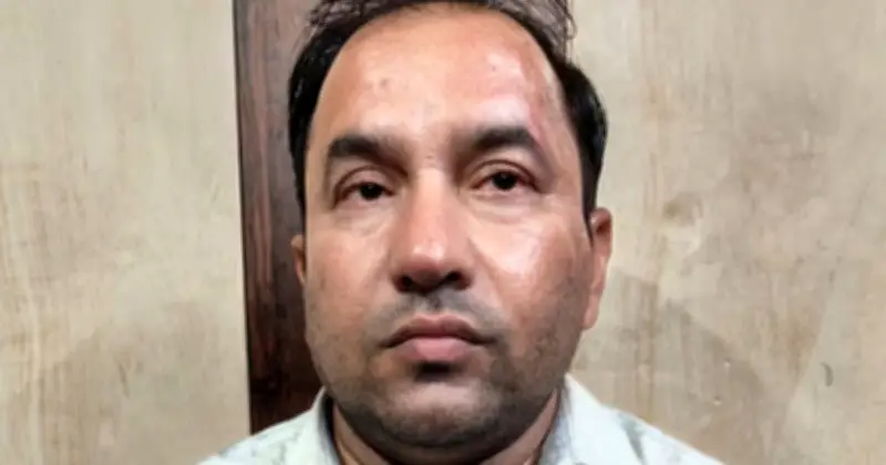 লখনৌ বিশ্ববিদ্যালয়ের সহকারী অধ্যাপক গ্রেপ্তার, ছাত্রীকে প্রশ্নপত্রের প্রলোভন