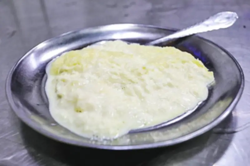 পুষ্টিগুণে দুধের সর দারুণ, তবে পরিমিতি জরুরি