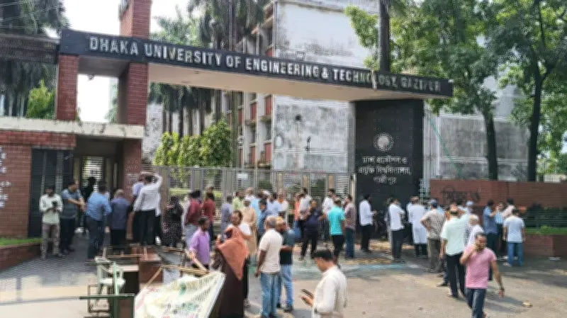 ডুয়েটে আন্দোলন অব্যাহত, মূল ফটকে তালা, কার্যক্রম স্থবির