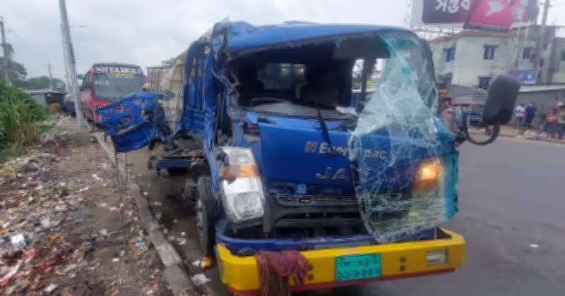 এক্সপ্রেসওয়েতে মাছবোঝাই ট্রাকের ধাক্কায় নিহত ২