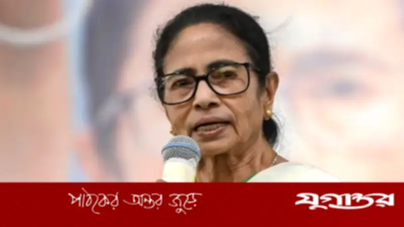 ভরাডুবির পর ঘুরে দাঁড়ানোর ডাক মমতার, নিজে হাতে রং করবেন দলীয় কার্যালয়