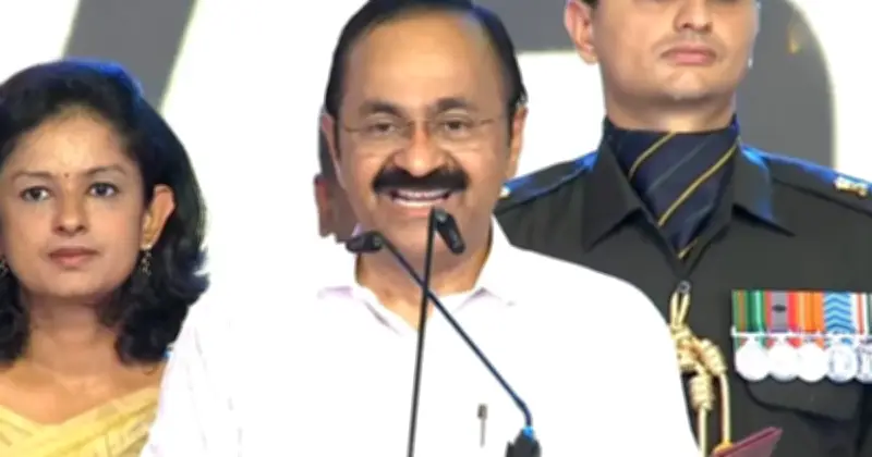 কেরালায় দশ বছর পর ক্ষমতায় ইউডিএফ, শপথ নিলেন ভিডি সাতিসান