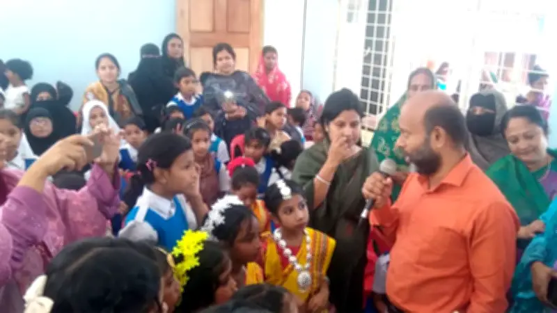 হঠাৎ স্কুল পরিদর্শনে জেলা প্রশাসক, শুনলেন শিক্ষার্থীদের কথা