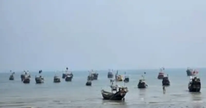 নাফ নদে মাছ ধরতে গিয়ে আরাকান আর্মির হাতে জিম্মি ৪ বাংলাদেশি জেলে