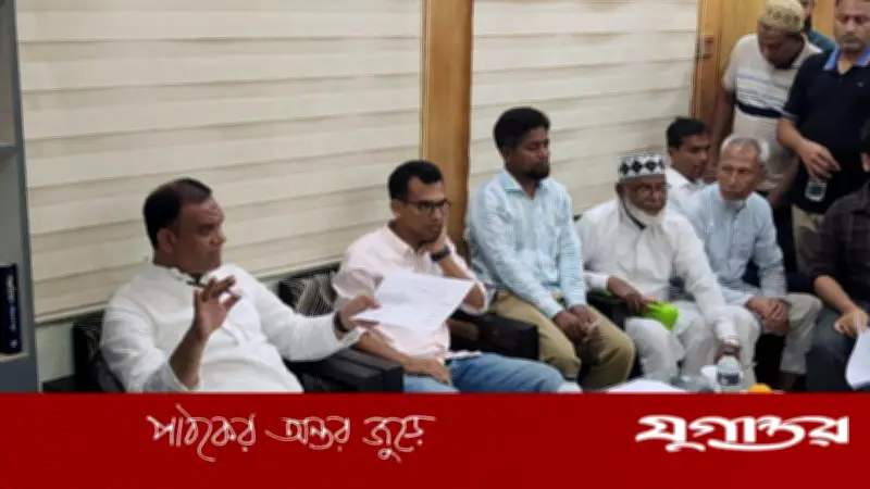 শরীয়তপুরে শিক্ষাপ্রতিষ্ঠানে গরুর হাট নিষিদ্ধ: হুইপ অপুর নির্দেশ