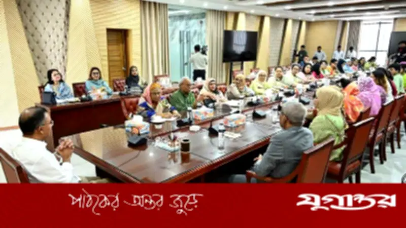 সংরক্ষিত নারী এমপিদের প্রথম সভায় প্রধানমন্ত্রীর গুরুত্বারোপ