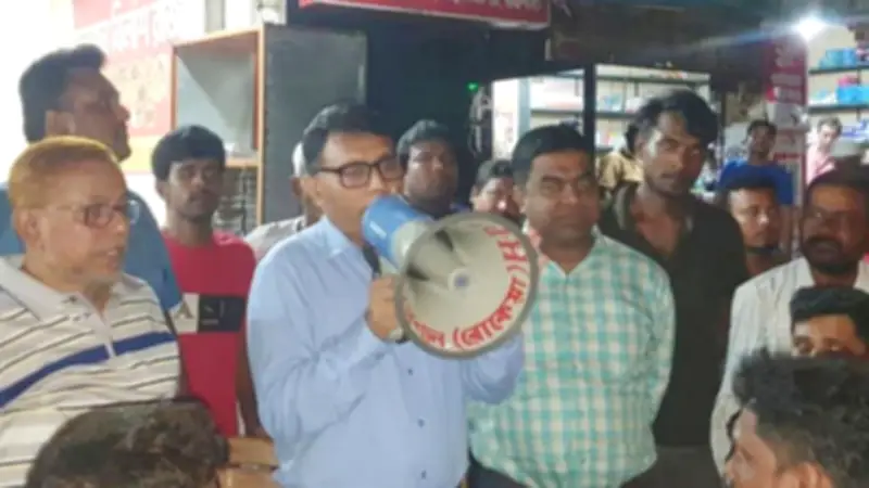 রাজশাহীতে ১২ ঘণ্টা পর বাস চলাচল স্বাভাবিক, অন্যান্য শিরোনাম