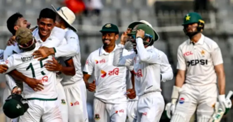চতুর্থ ইনিংসে পাকিস্তানের সামনে ৪৩৭ রানের পাহাড়সম লক্ষ্য