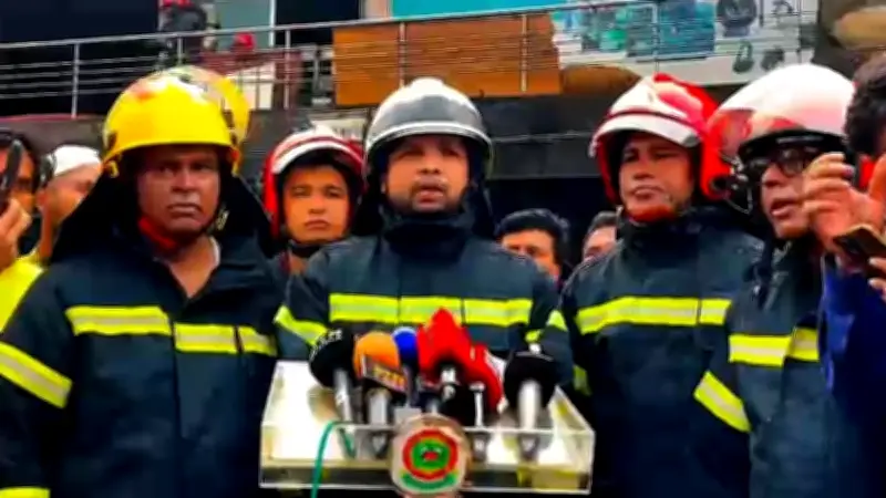 ভিডিওতে বাংলাদেশের নতুন দিগন্ত: প্রযুক্তির ছোঁয়ায় বদলে যাচ্ছে গ্রাম