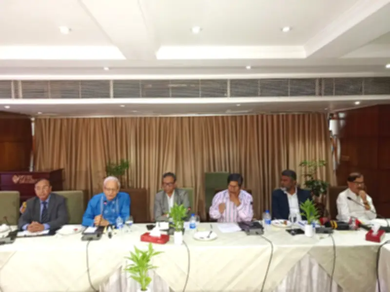 দেশি-বিদেশি প্রতিষ্ঠানের পার্থক্য স্পষ্ট নয়: সুজন সম্পাদক