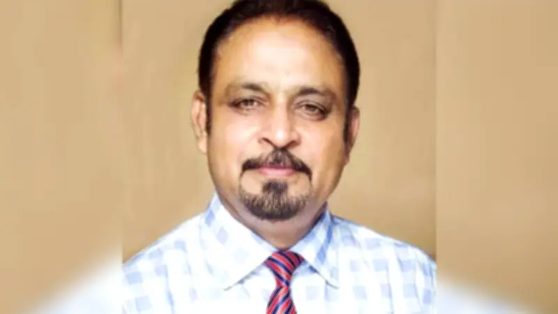 ওয়াহাব আকন্দকে মন্ত্রী দেখতে চান তৃণমূল; ট্রেনের ছাদে গাঁজা উদ্ধার