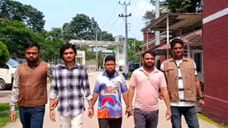 ভালুকায় দীপু দাস হত্যায় আরও তিন আসামি গ্রেপ্তার, আদালতে পাঠানো
