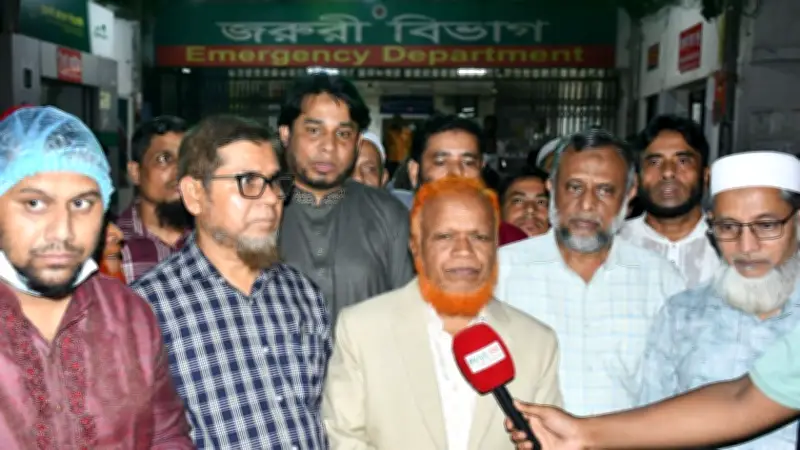 সরকার গণতন্ত্রকে প্রাতিষ্ঠানিক রূপ দিতে কাজ করছে: প্রধানমন্ত্রী