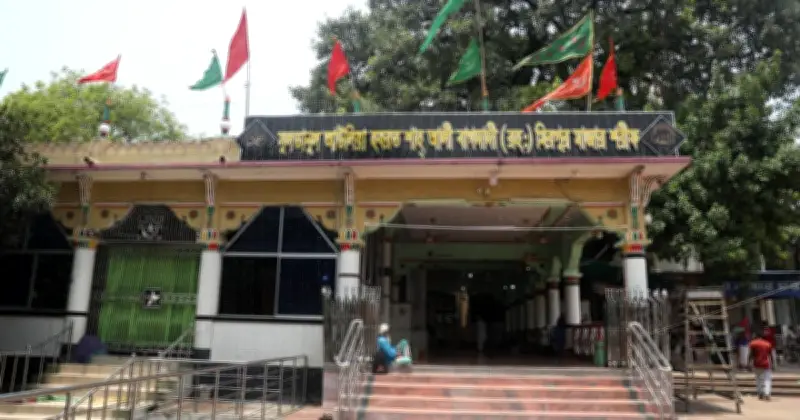 শাহ আলী বাগদাদী মাজারের ঘটনা: আধ্যাত্মিকতা, অর্থনীতি ও রাজনীতির সংঘাত