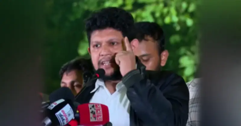 মাহফুজ আলমের দাবি: আওয়ামী লীগ অনেক আগেই ব্যাক করেছে
