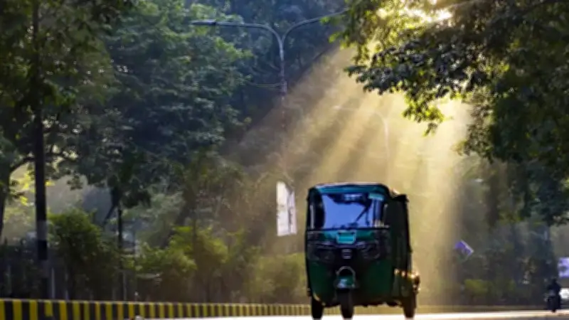ঢাকার বাতাসের মান কেমন? স্বাস্থ্য সতর্কতা ও নানা খবর