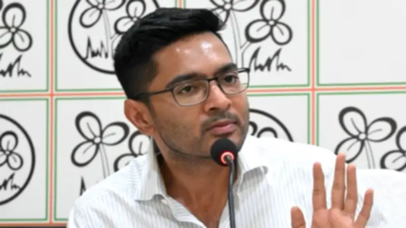 তৃণমূল নেতা অভিষেককে বাড়ি ভাঙার নোটিশ, দুদকের মামলায় সাকিবসহ ১৫ জনের প্রতিবেদন ২৭ জুলাই