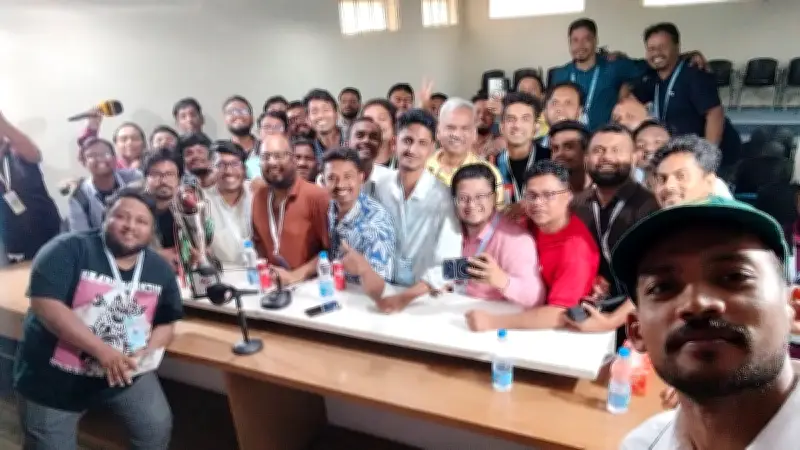 নাজমুলের সেলফি আর ইতিহাসের মুহূর্ত: পাকিস্তান ধবলধোলাই