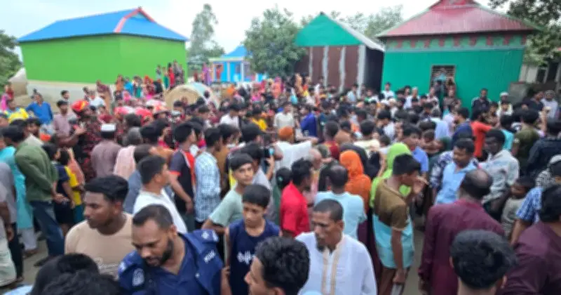 সেপটিক ট্যাংকে নেমে চার শ্রমিকের মৃত্যু, বাড়ির মালিক পলাতক