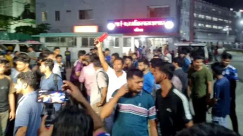 নবজাতকের মৃত্যু ঘিরে উত্তেজনা, মুচলেকায় মরদেহ নিলেন মা