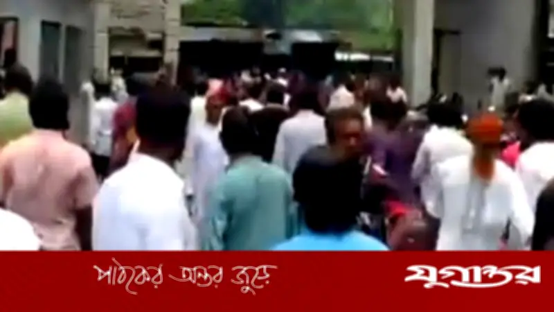 পূর্বধলায় পশুর হাট ইজারা কেন্দ্র করে বিএনপি-জামায়াত সংঘর্ষ