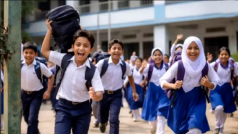 দীর্ঘ ছুটিতে শিক্ষাপ্রতিষ্ঠান, ১২ অঞ্চলে ঝড়-বৃষ্টির আভাস