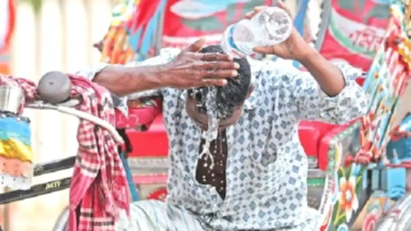 ভ্যাপসা গরমে হাঁসফাঁস জনজীবন, আবহাওয়া অফিস যা বলছে