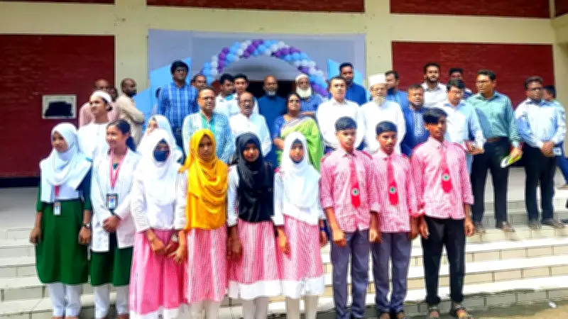 প্রথম আলো চর আলোর পাঠশালার শিক্ষার্থীদের বিজ্ঞান মেলায় অংশগ্রহণ
