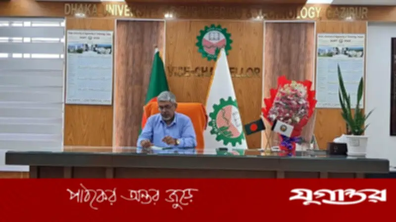 শাটডাউন উপেক্ষা করে ডুয়েটে প্রবেশ করলেন নতুন ভিসি ইকবাল