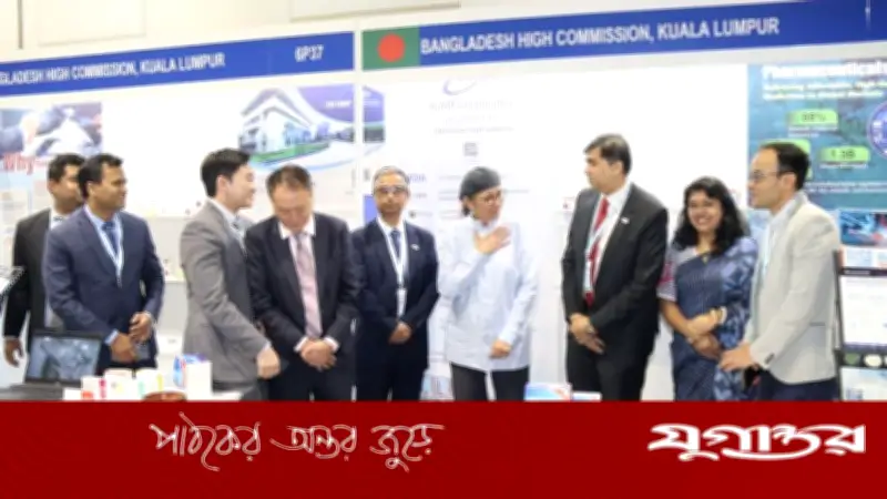 প্রবাসী বাংলাদেশিরা করোনা টিকা নিতে পারেন দেশে ফিরে
